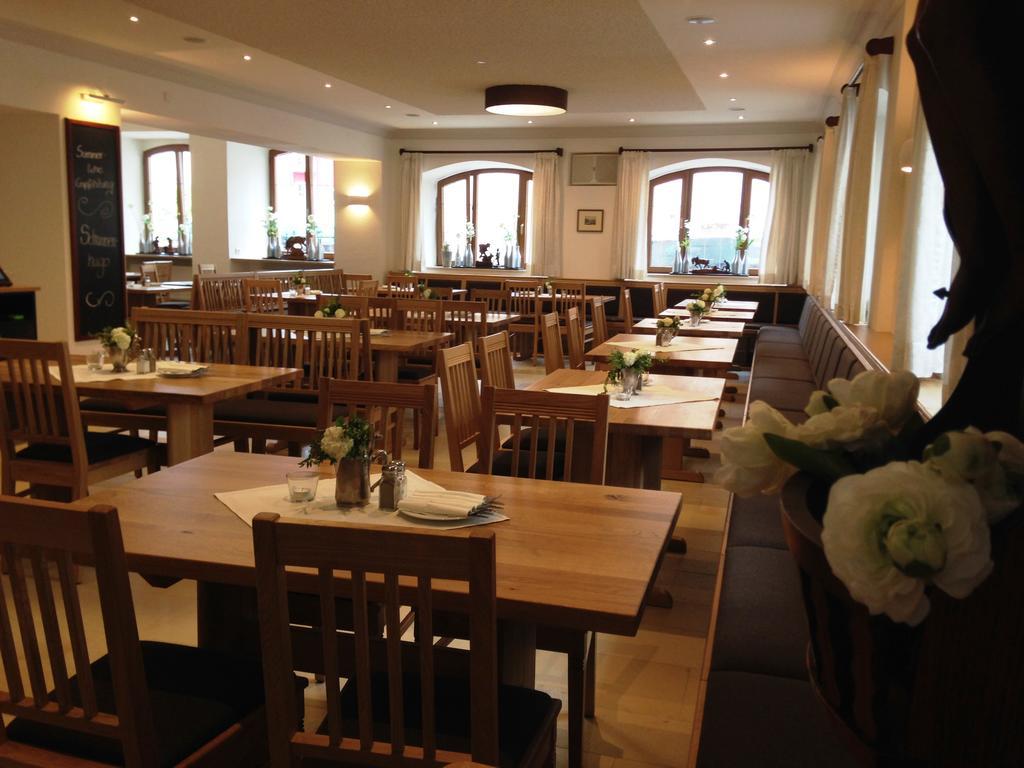 ריאדנבורג Gasthaus Schwan מראה חיצוני תמונה