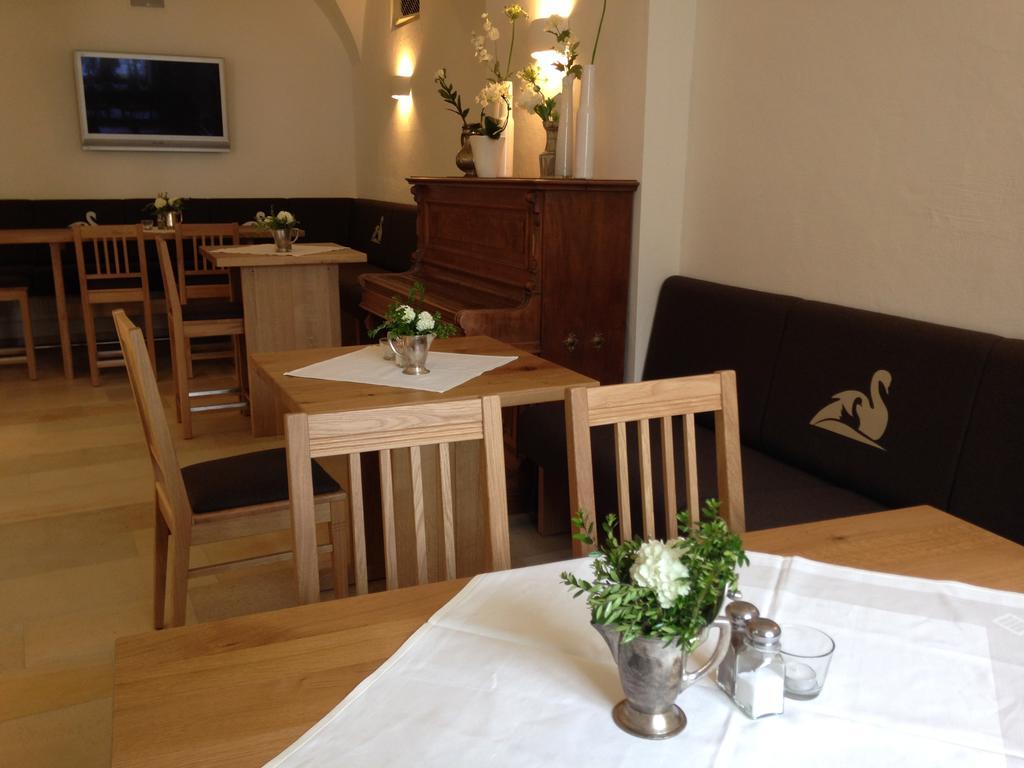 ריאדנבורג Gasthaus Schwan מראה חיצוני תמונה